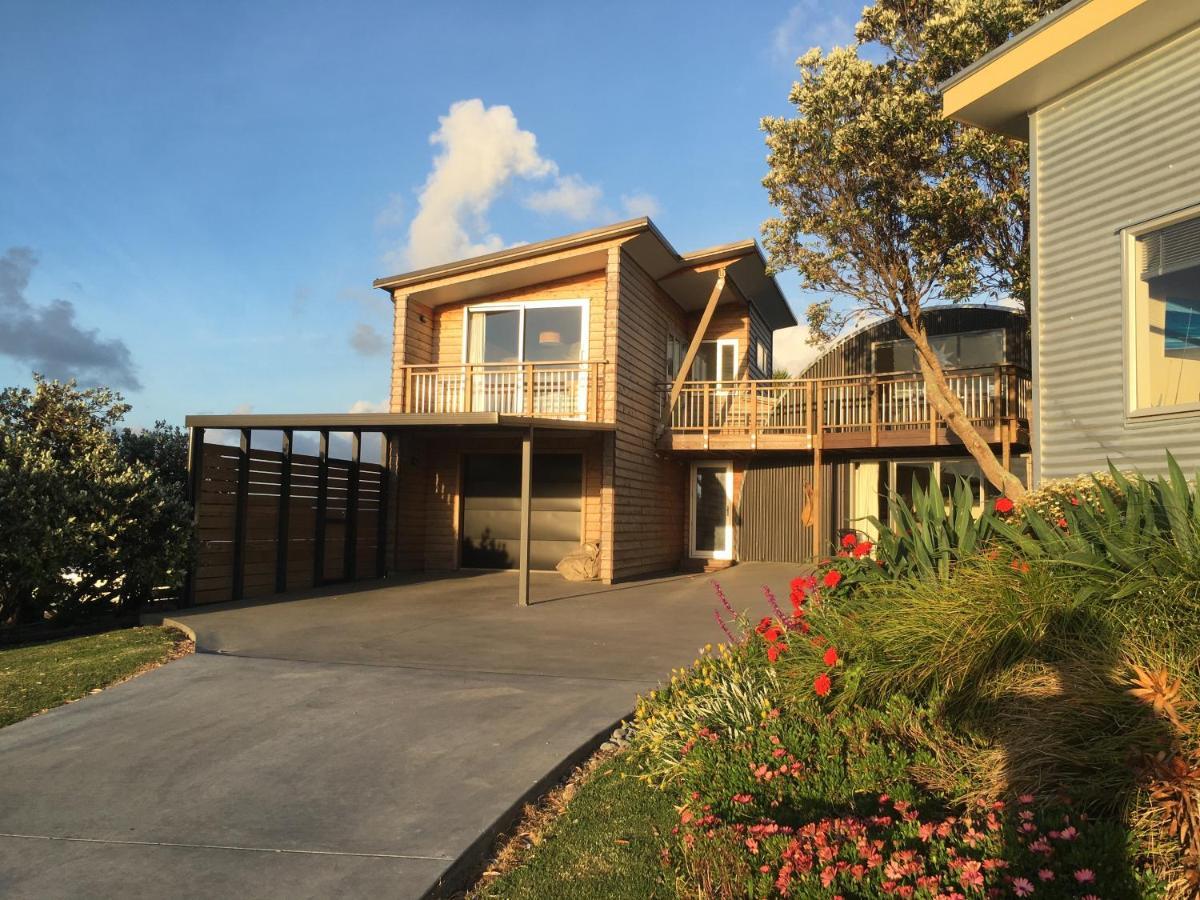 Chalet Cullen, Mangawhai Exterior photo