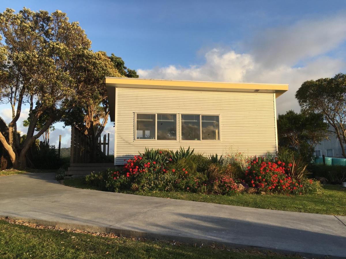 Chalet Cullen, Mangawhai Exterior photo
