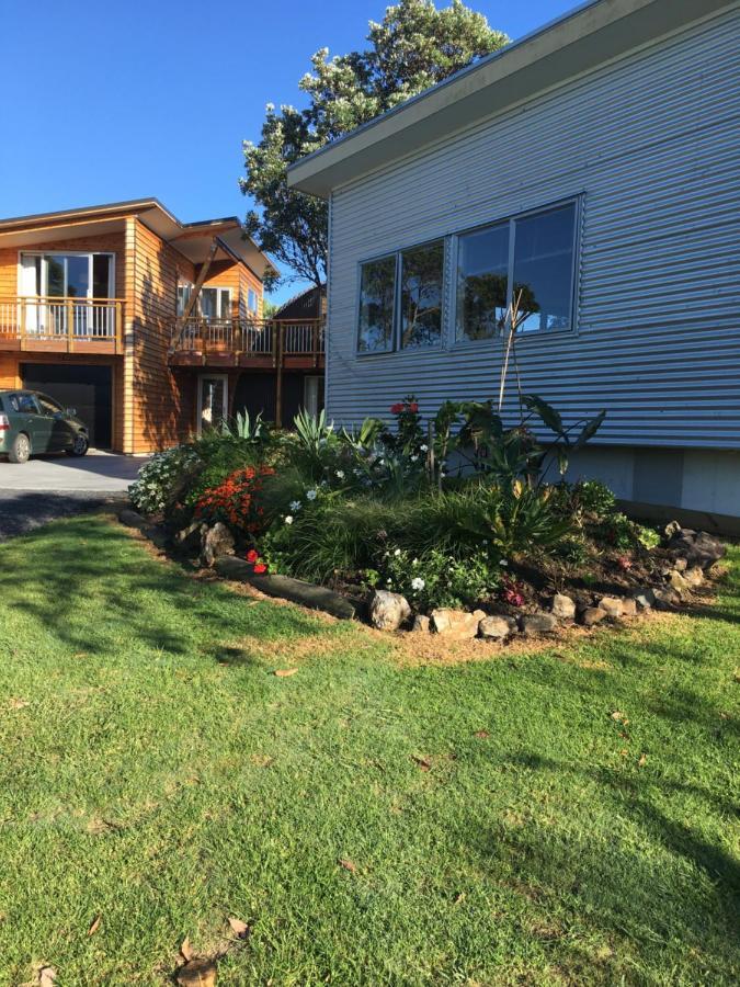 Chalet Cullen, Mangawhai Exterior photo